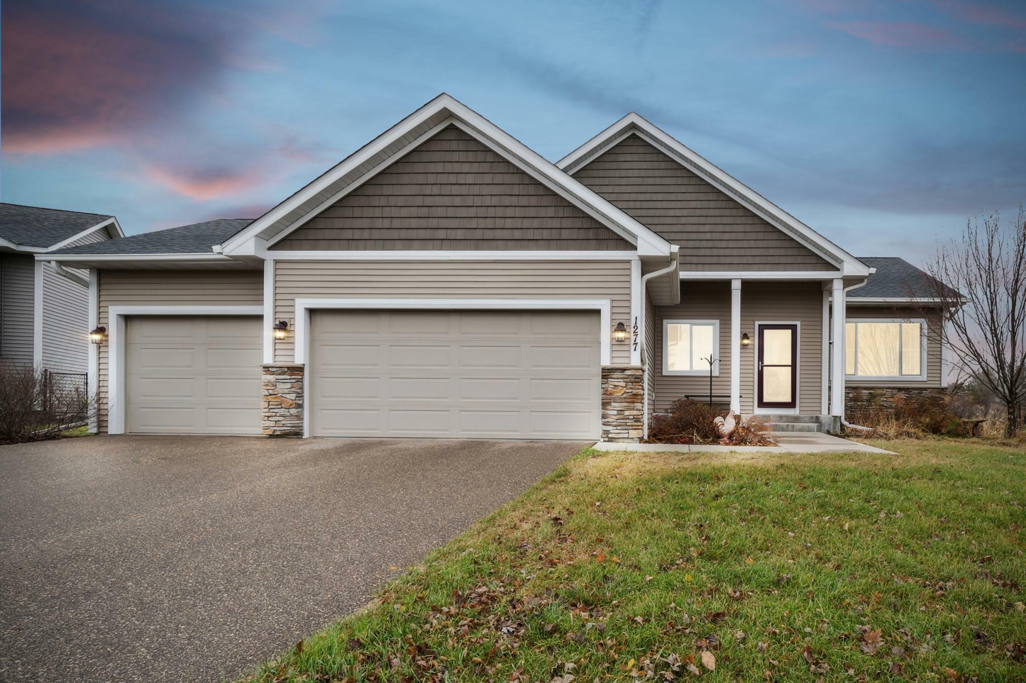 Property Photo:  1277 Trail Way  WI 54017 