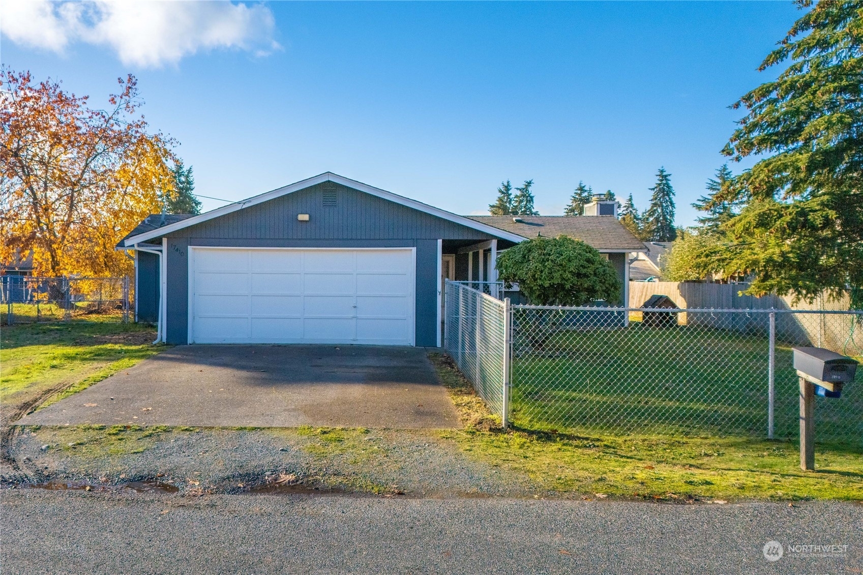 17410 E Spanaway Lane  Spanaway WA 98387 photo