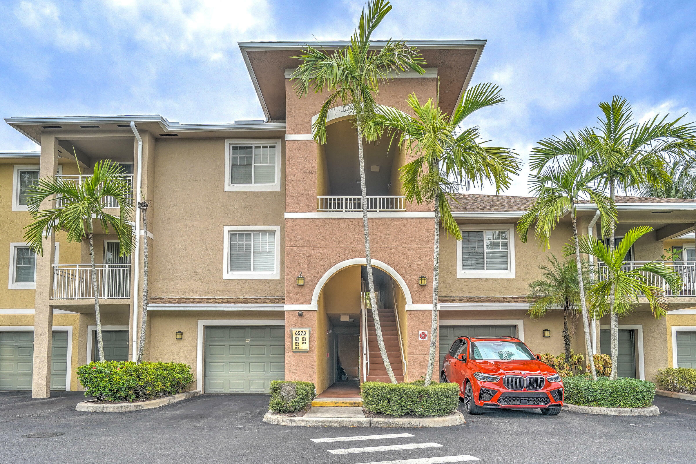 Property Photo:  6573 Emerald Dunes Drive 106  FL 33411 