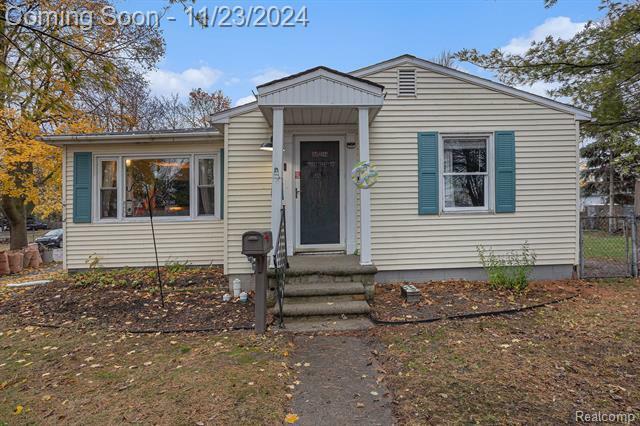 Property Photo:  1010 Dunbar Street  MI 48732 