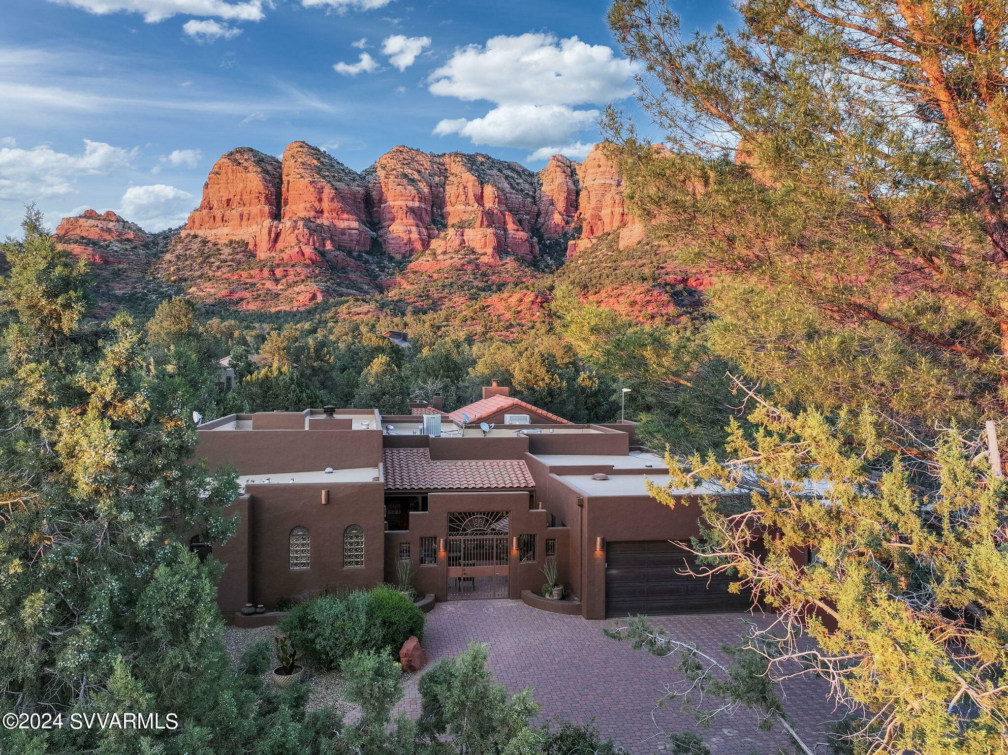 Property Photo: 30 Navajo Tr AZ 86351