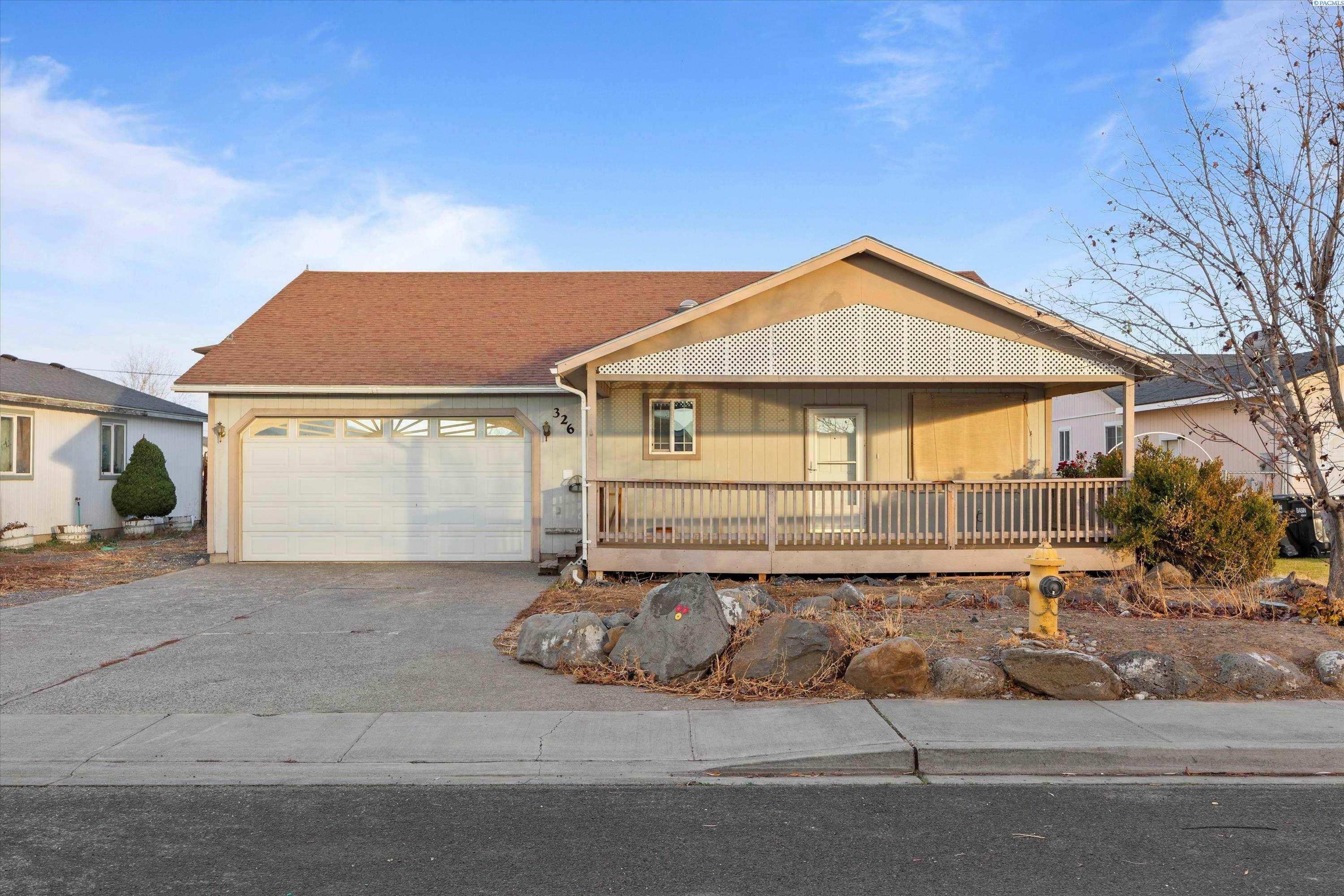 326 Casi Court  Prosser WA 99350 photo