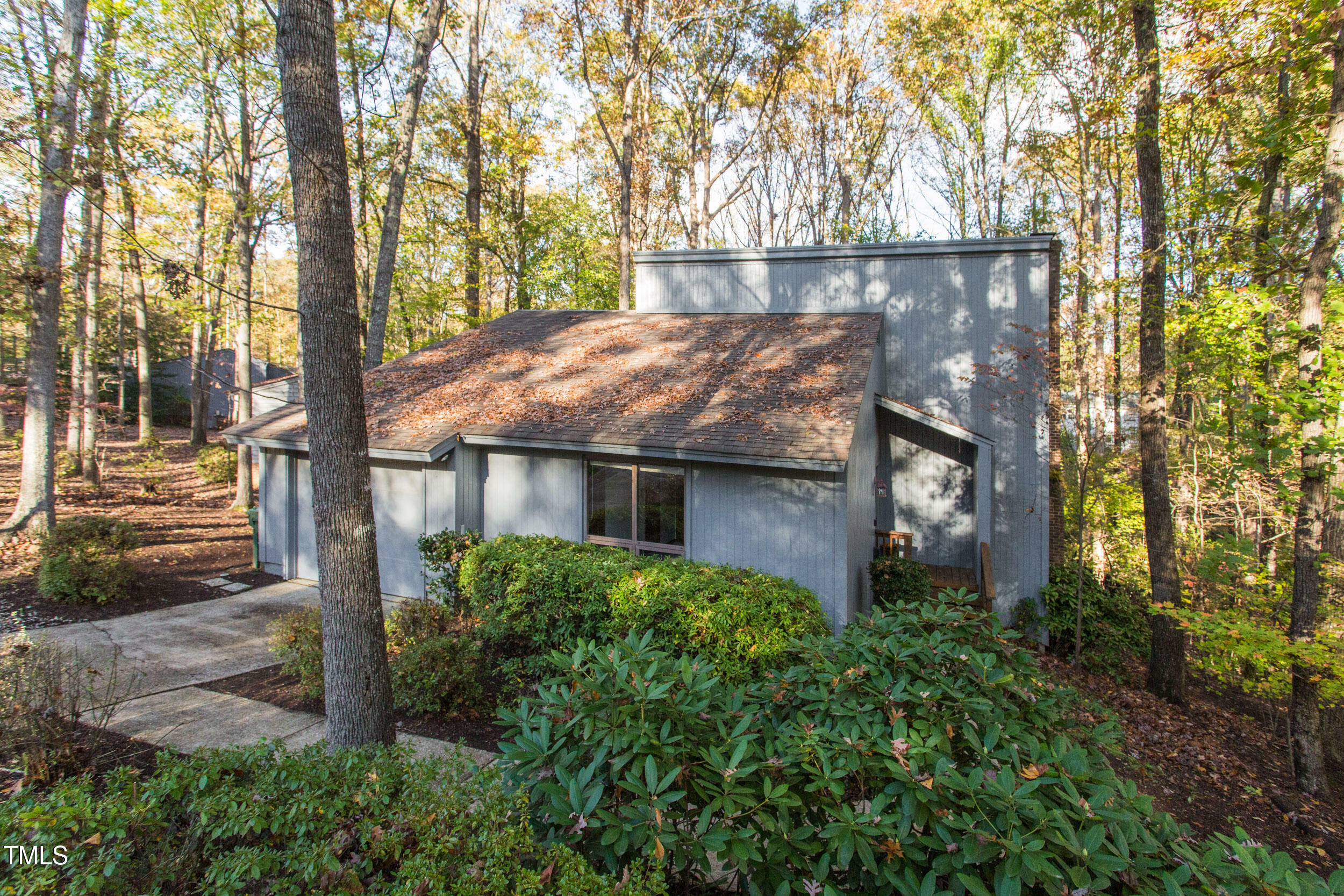 Property Photo:  1229 Gatehouse Drive  NC 27511 