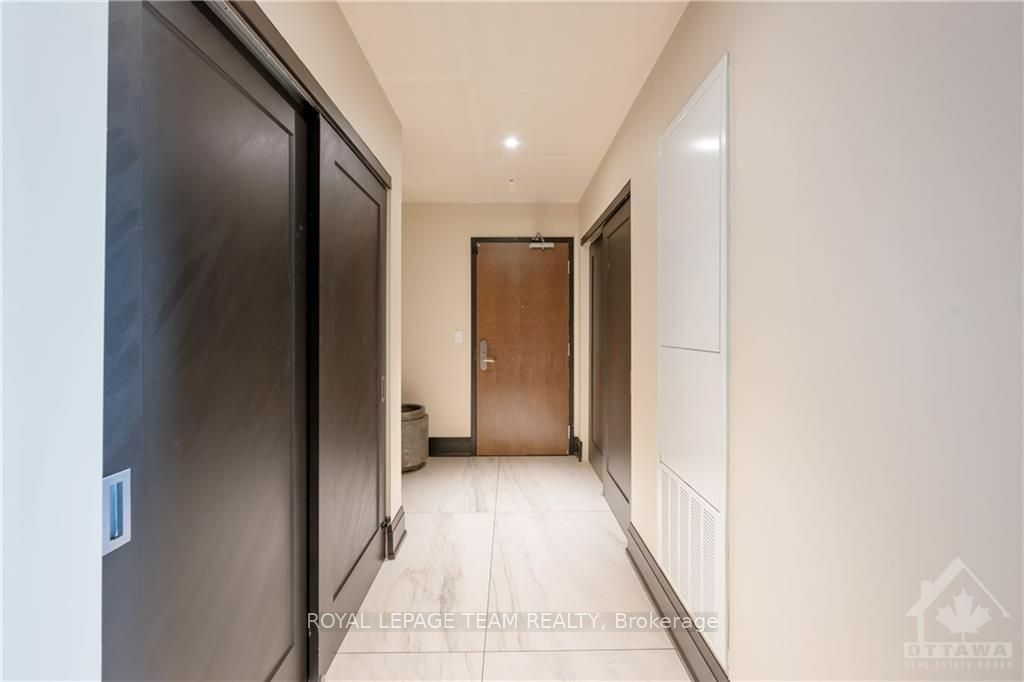 Property Photo:  805 Carling Ave 4101  ON K1S 5W9 