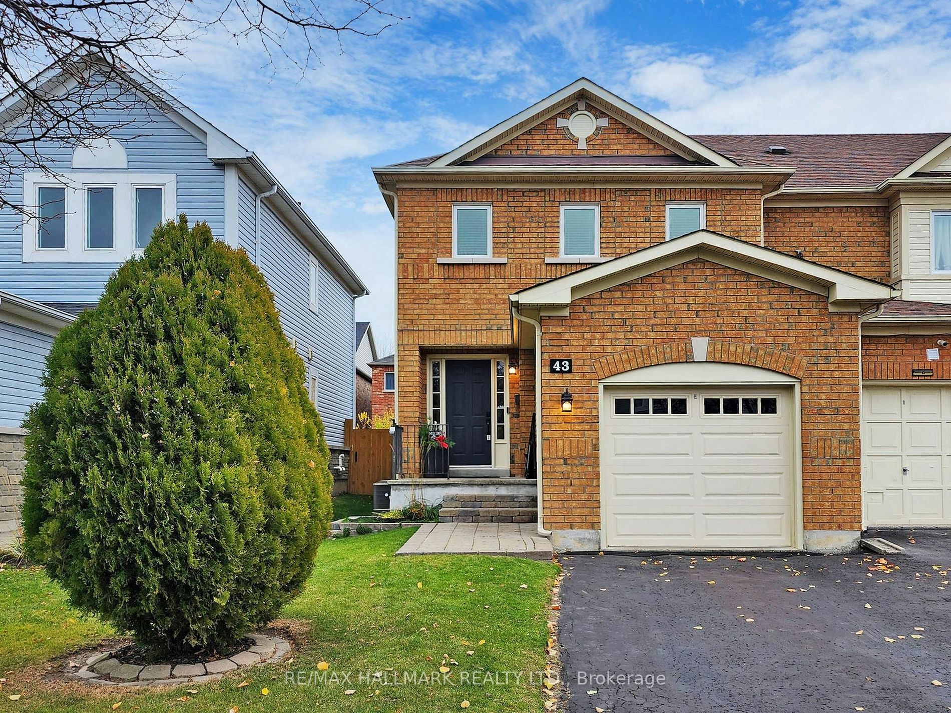 43 Eastport Dr  Toronto ON M1C 5C4 photo