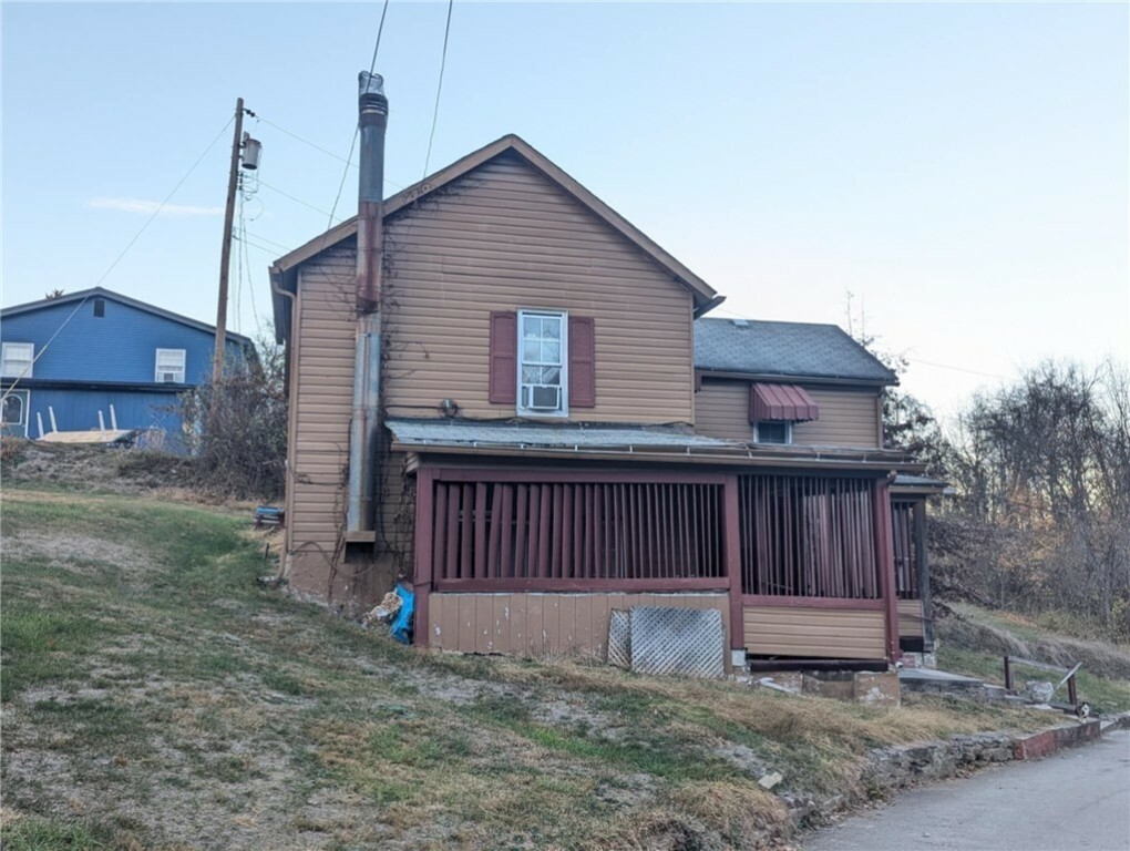 Property Photo:  200 Burkhart St  PA 15314 