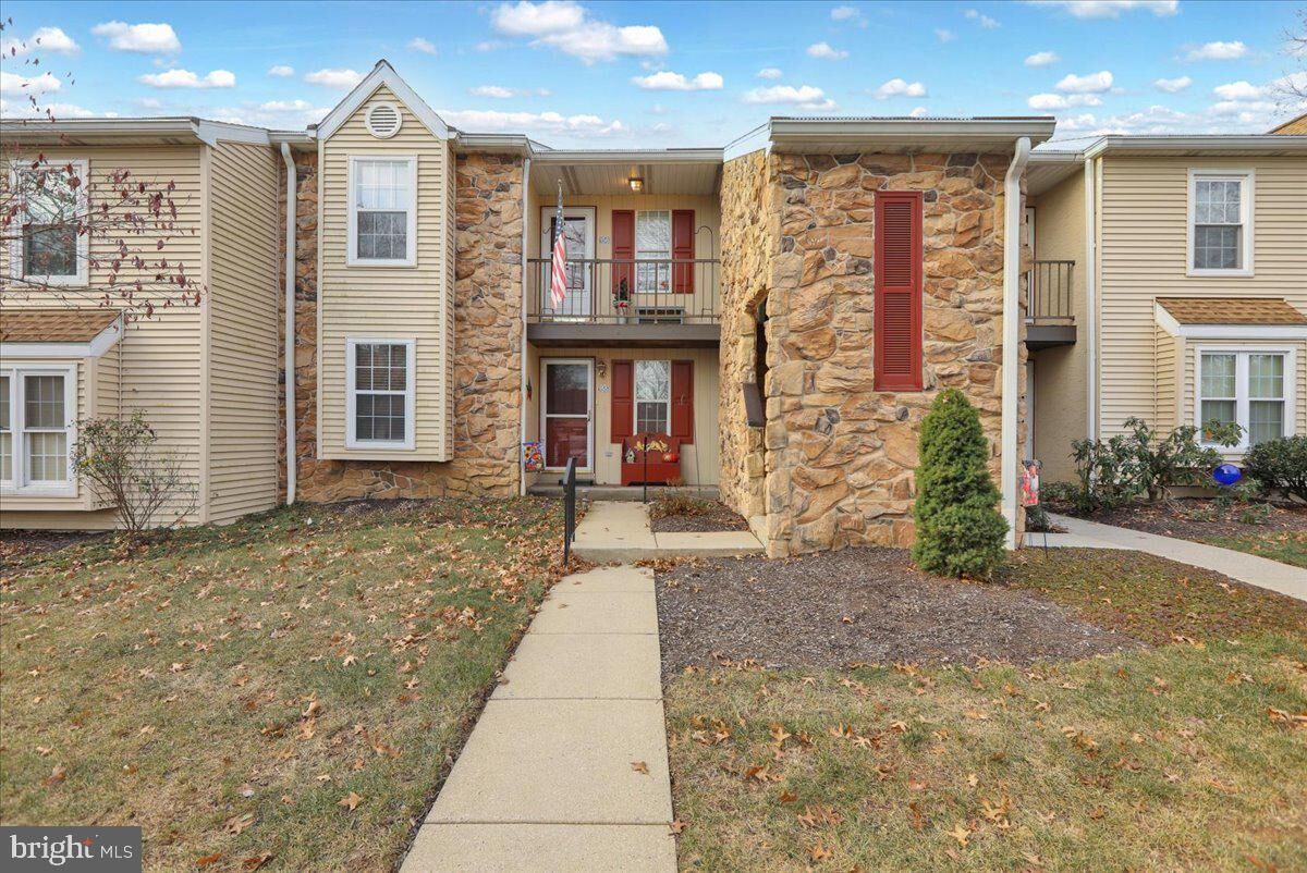 Property Photo:  156 Valley Greene Circle  PA 19610 