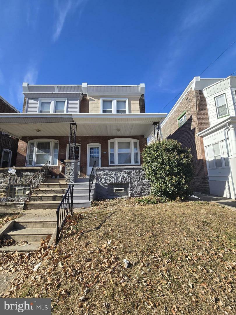 Property Photo:  7224 Lawndale Avenue  PA 19111 