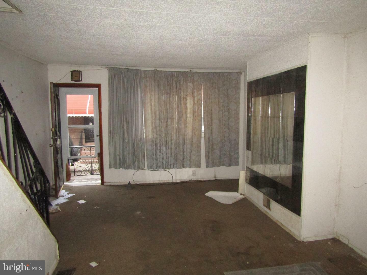 Property Photo:  2040 S Norwood Street  PA 19145 