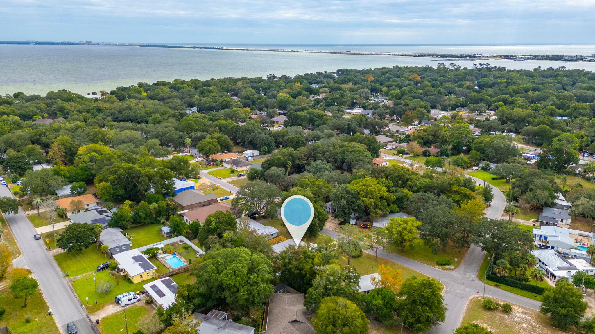 Property Photo:  345 NE Okaloosa Road  FL 32548 