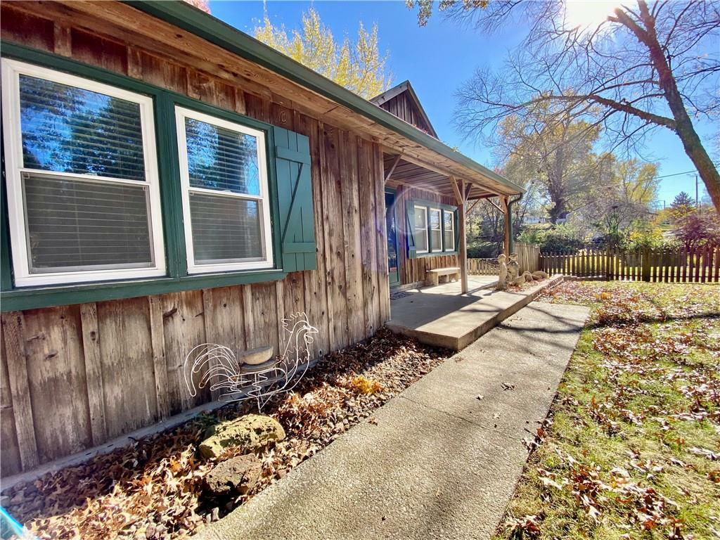 Property Photo:  2435 S Vermont Avenue  MO 64052 