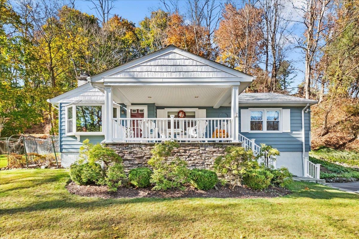 Property Photo:  99 Truesdale Drive  NY 10520 