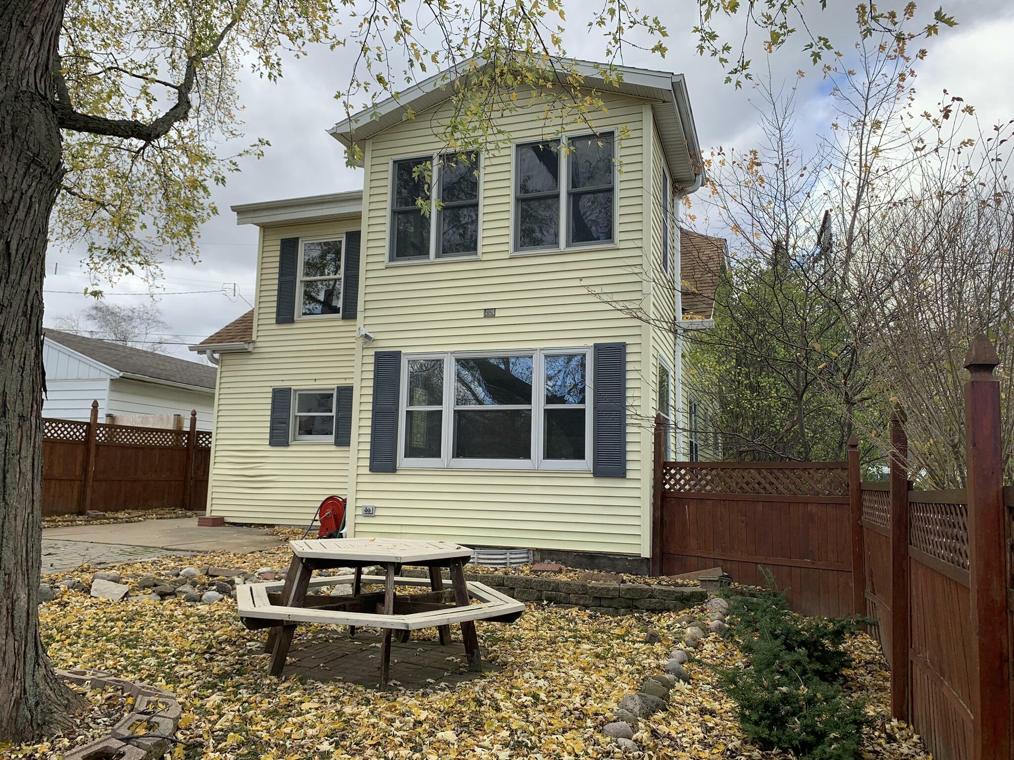 Property Photo:  2929 S 48th St  WI 53219 