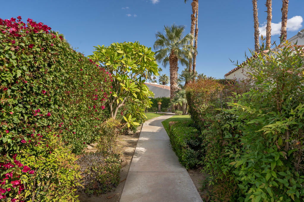 Property Photo:  45540 Club Drive  CA 92210 