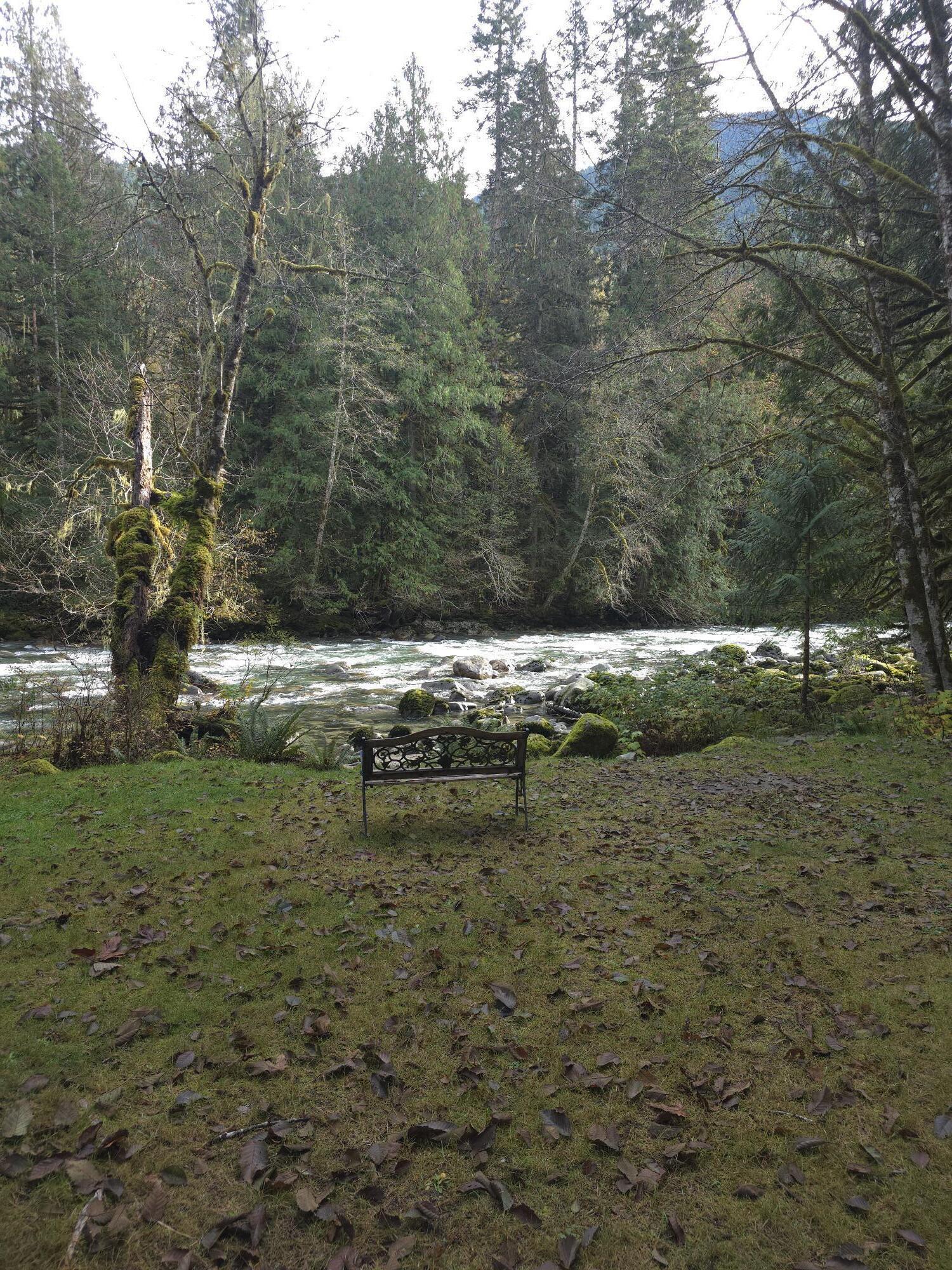 Property Photo:  63884 E Cascade Way  WA OTHER 