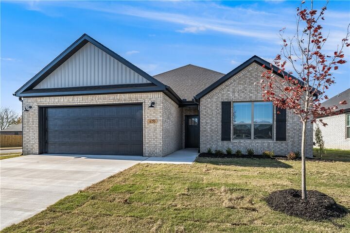 670 Dillon Street  Bentonville AR 72712 photo