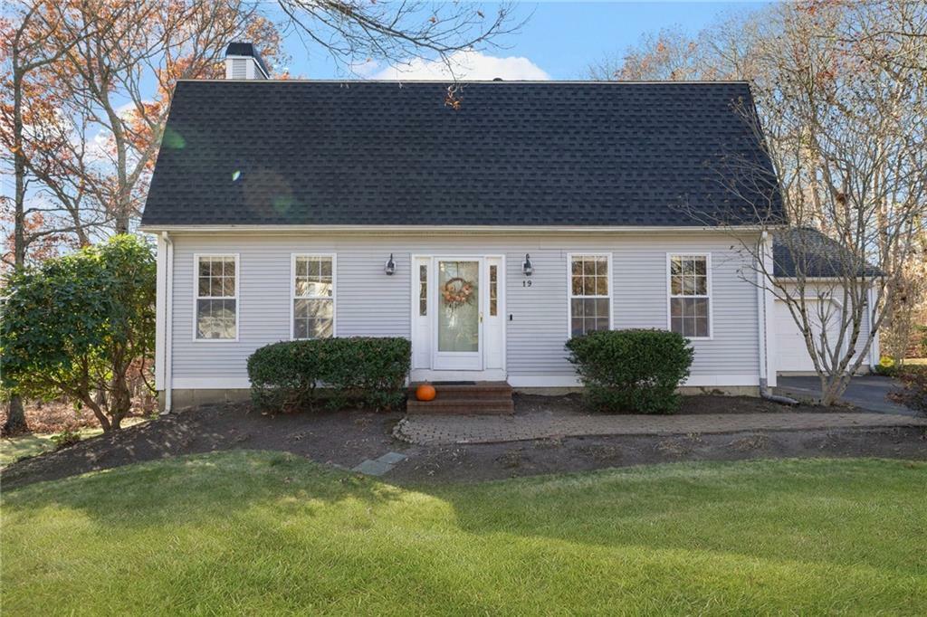 Property Photo:  19 Ridge Crest Lane  RI 02879 