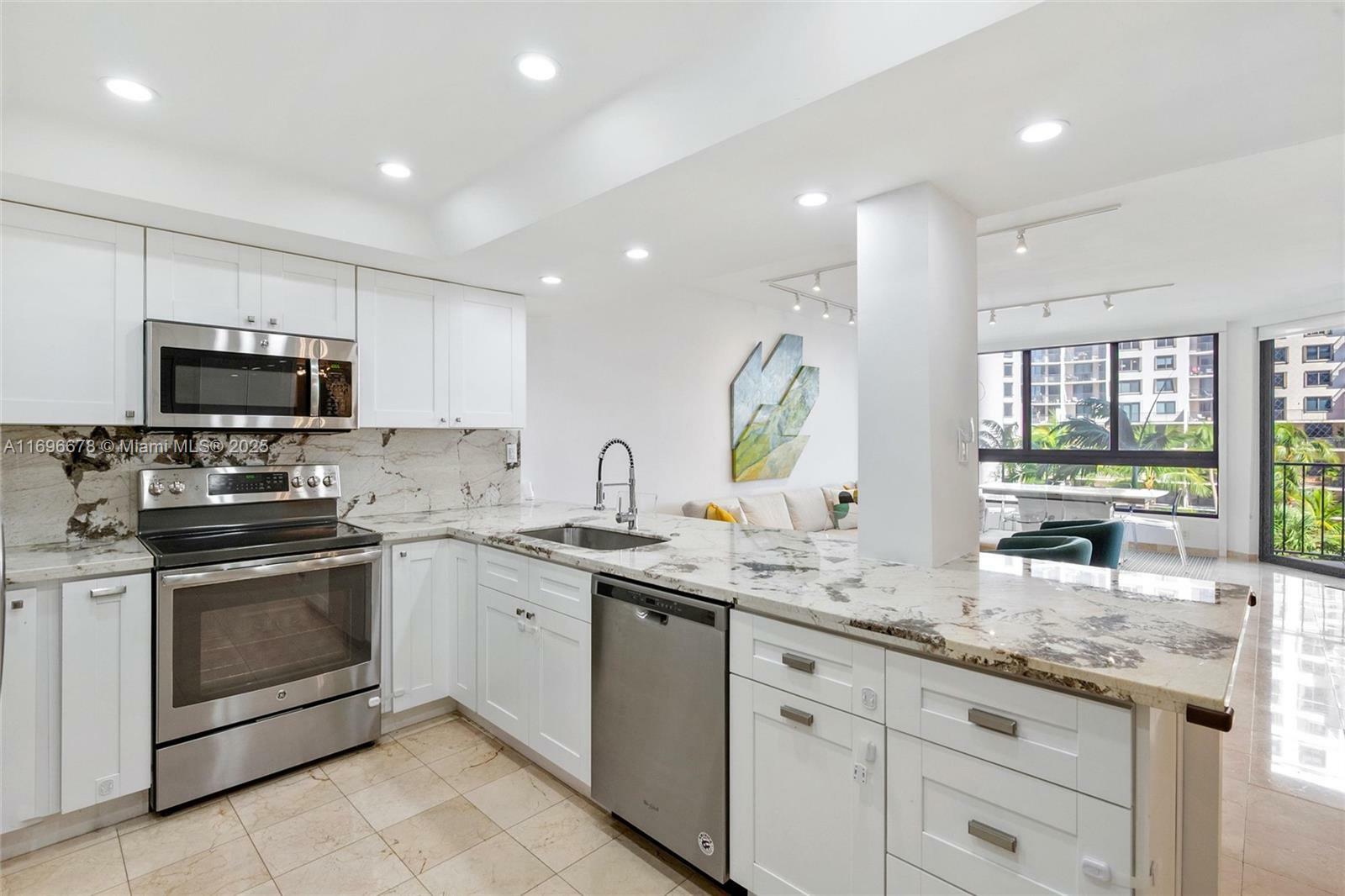 520 Brickell Key Dr A604  Miami FL 33131 photo