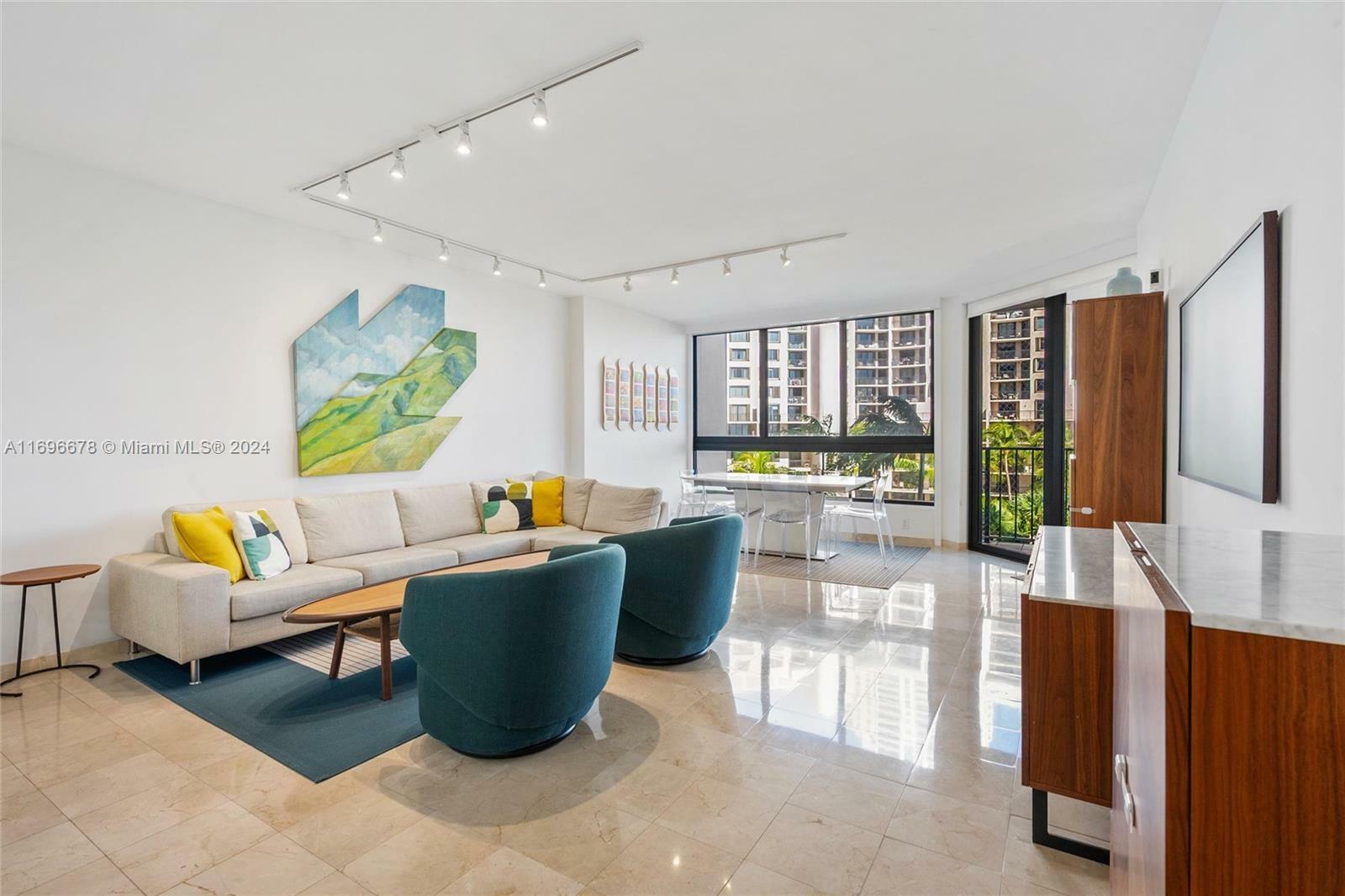 Property Photo:  520 Brickell Key Dr A604  FL 33131 