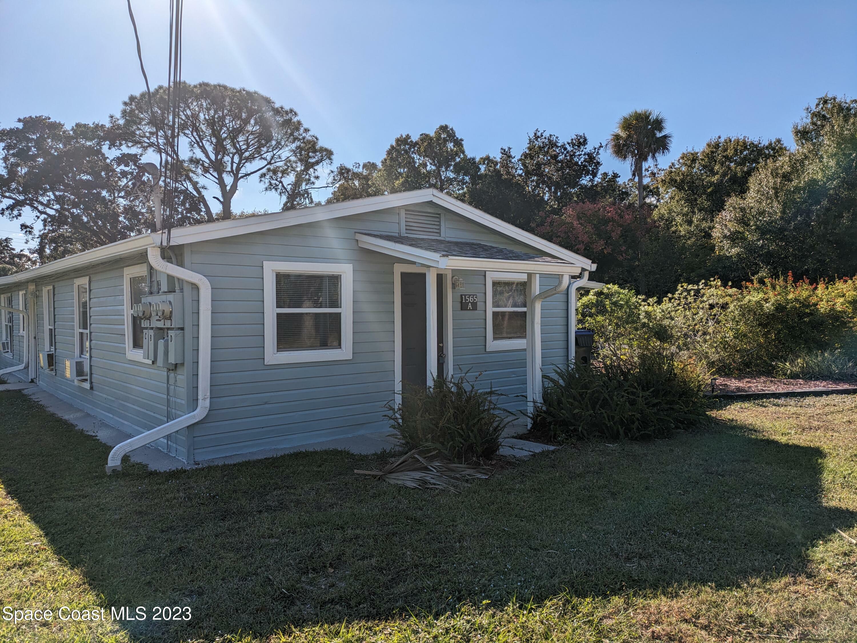 Property Photo:  1565 Violet Avenue  FL 32796 