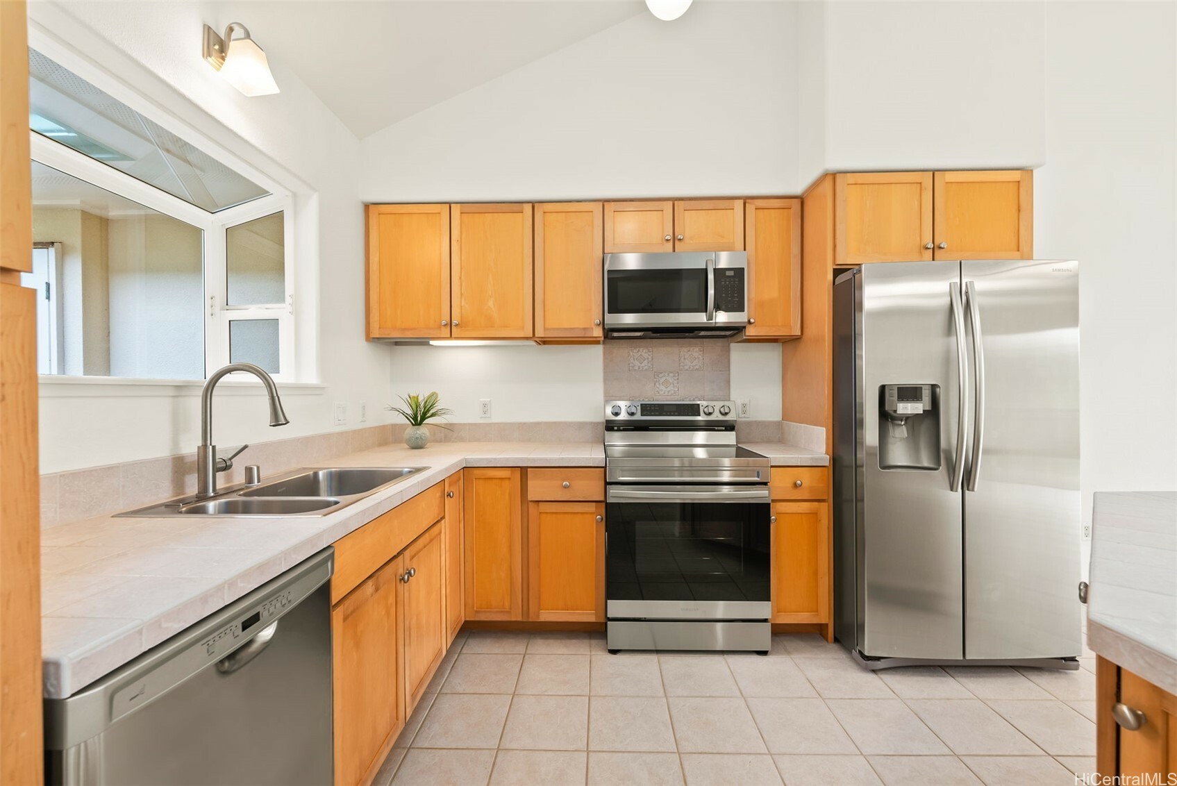 Property Photo: 2110 Kaneka Street 71 HI 96766