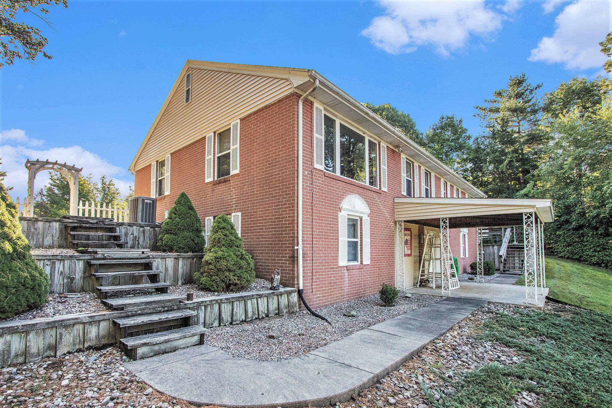 1806 Bond Street  Niles MI 49120 photo