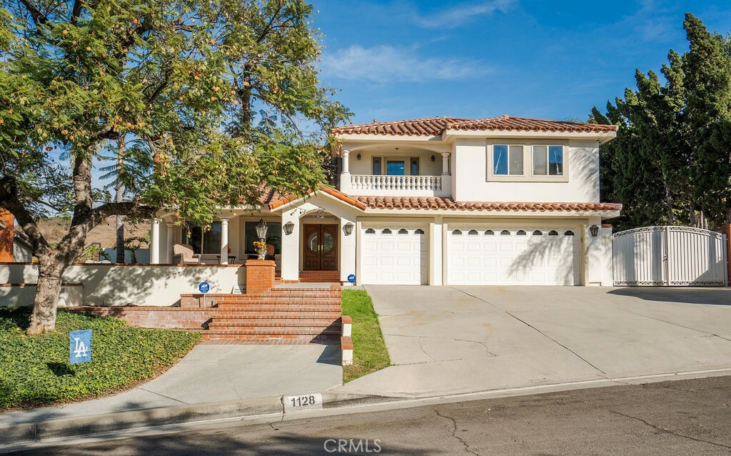 Property Photo:  1128 Promontory Place  CA 91791 