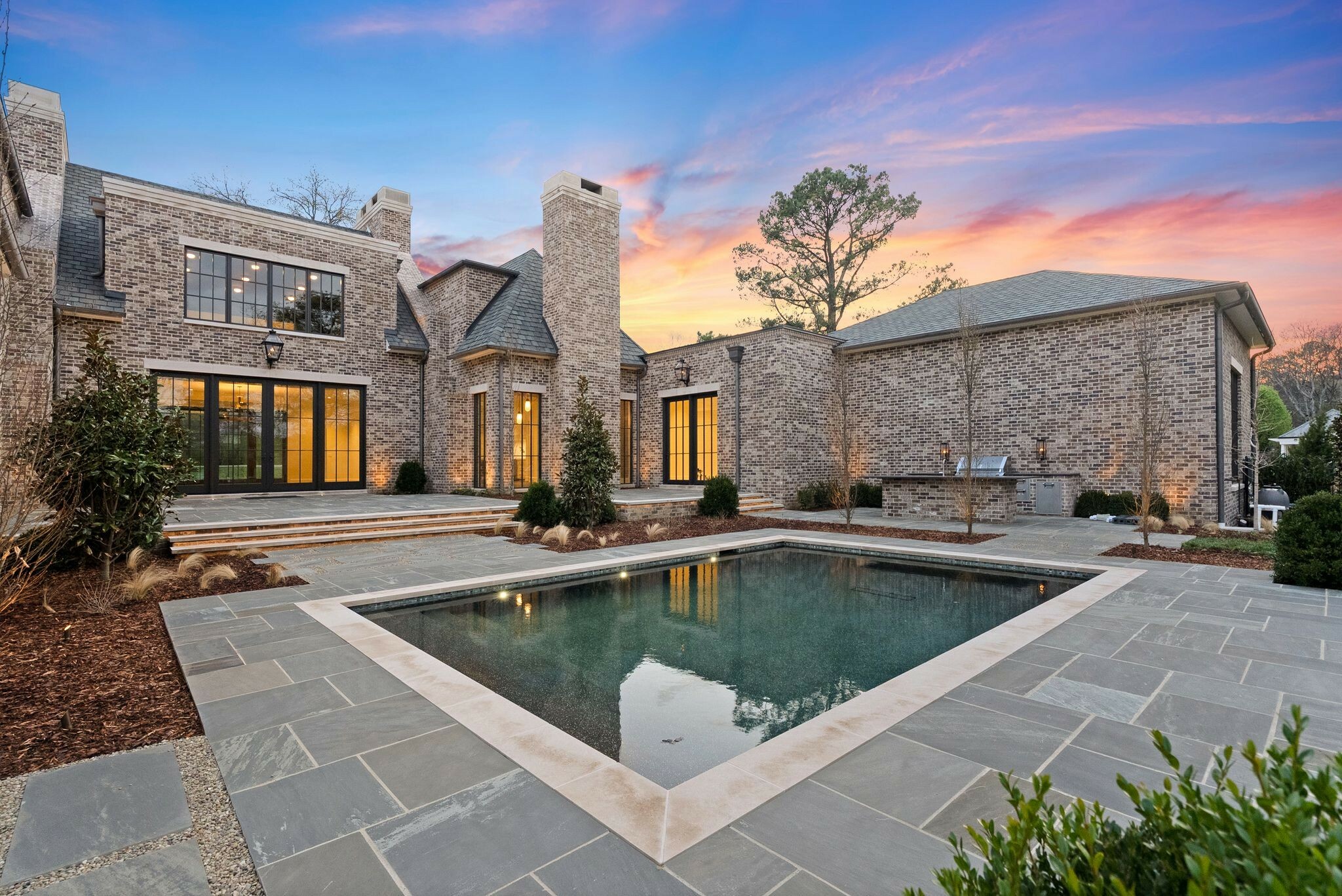 Property Photo: 1206 Tyne Blvd TN 37215