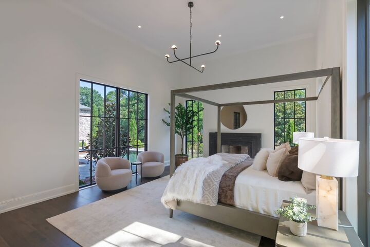 Property Photo: 1206 Tyne Blvd TN 37215