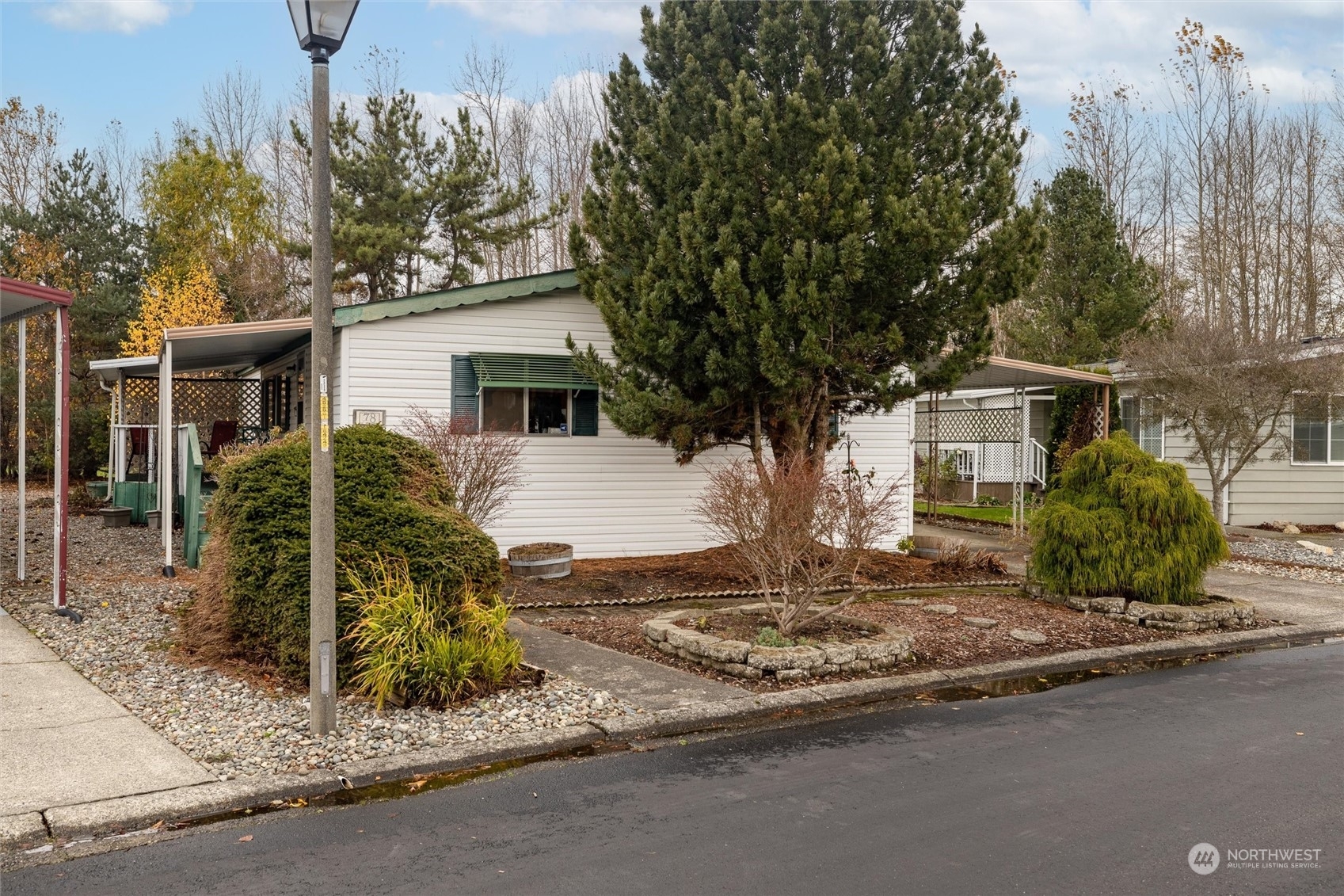 Property Photo:  2725 E Fir St. 78  WA 98273 