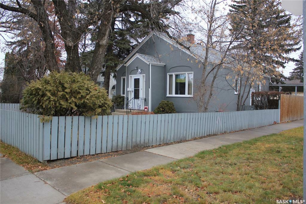 Property Photo:  1925 Lorne Avenue  SK S7J 0R2 