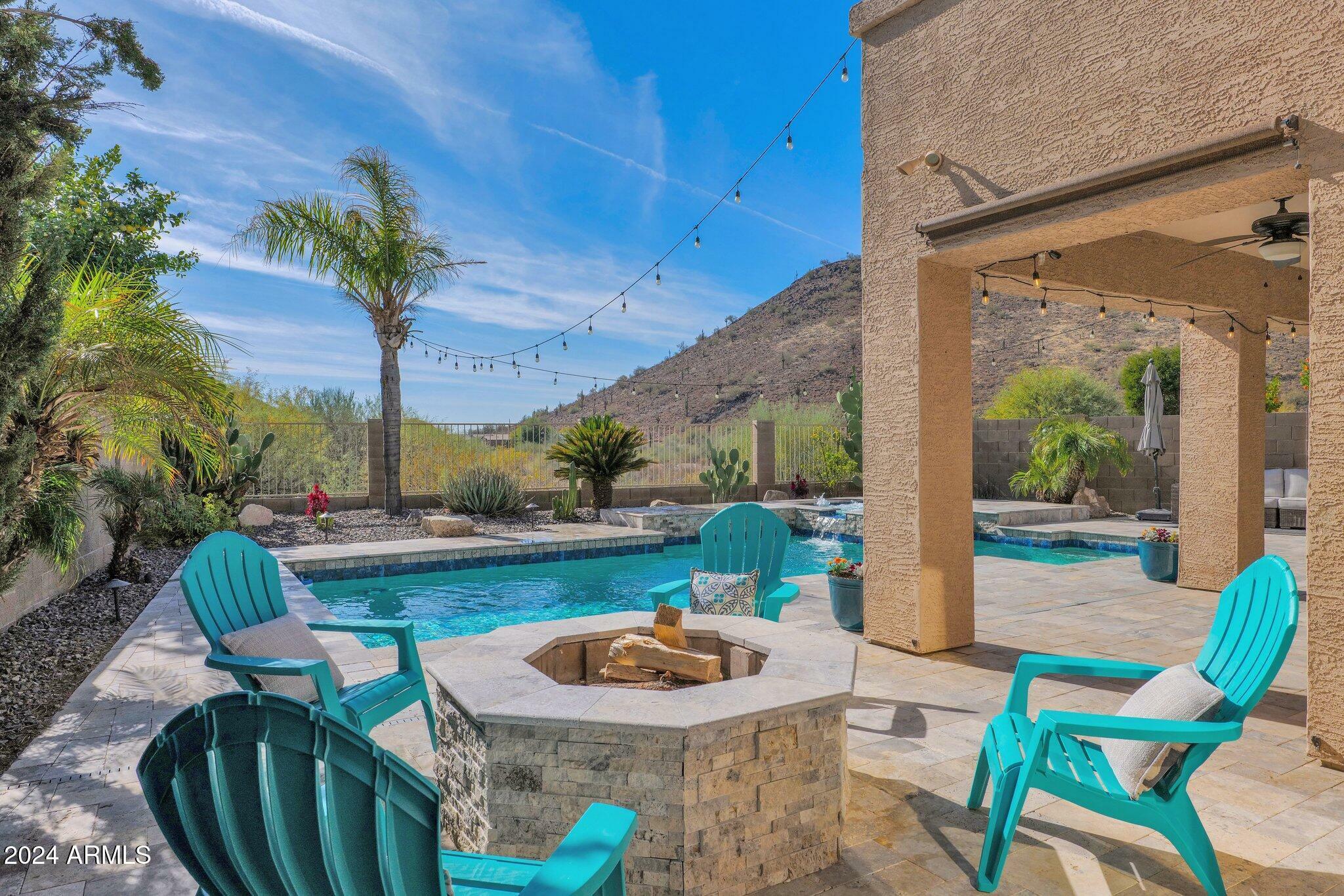 Property Photo:  2027 E Creedance Boulevard  AZ 85024 