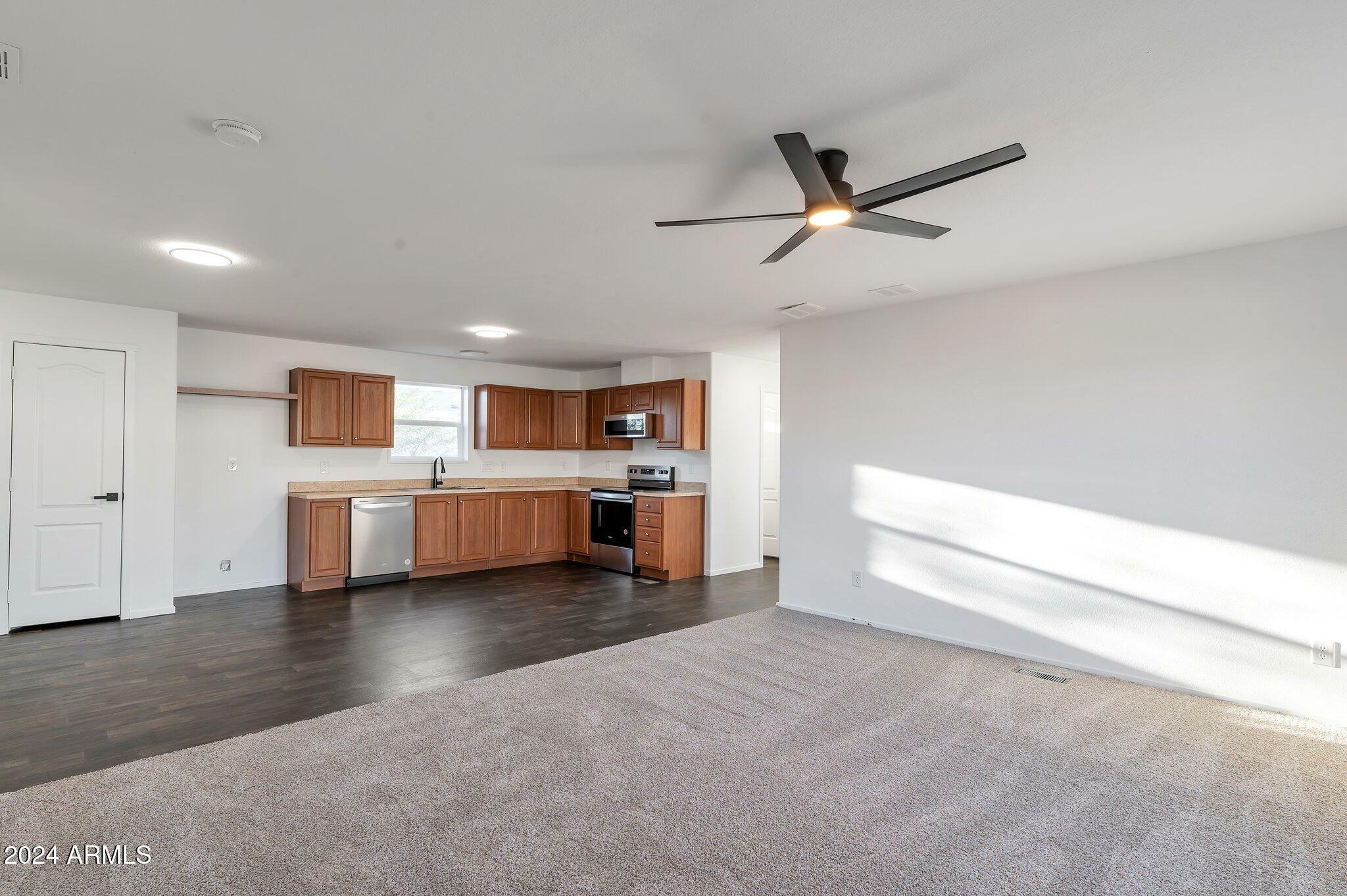 Property Photo: 518 W Claessens Drive AZ 85342
