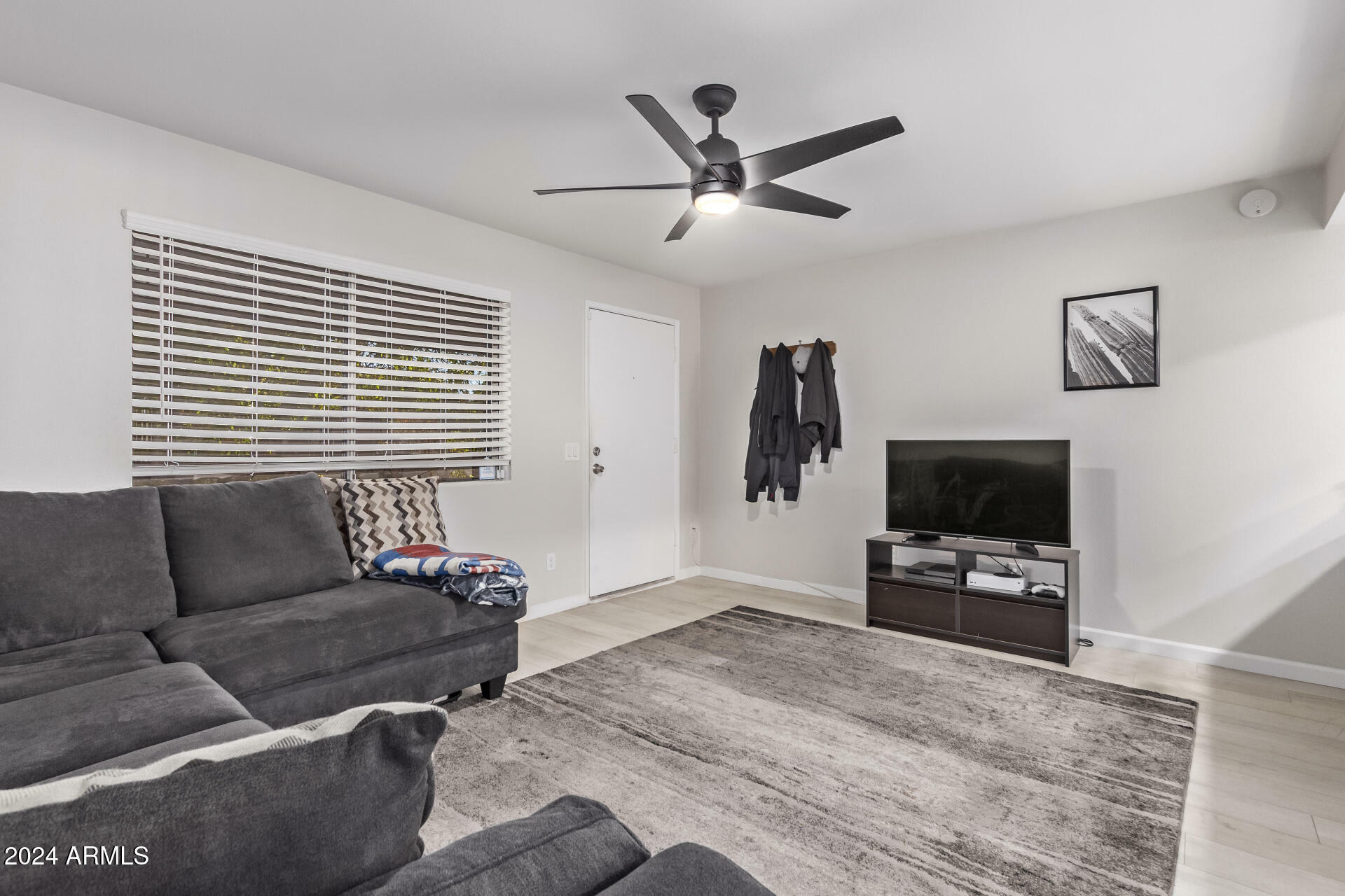 Property Photo: 8842 N 8th Street 208 AZ 85020