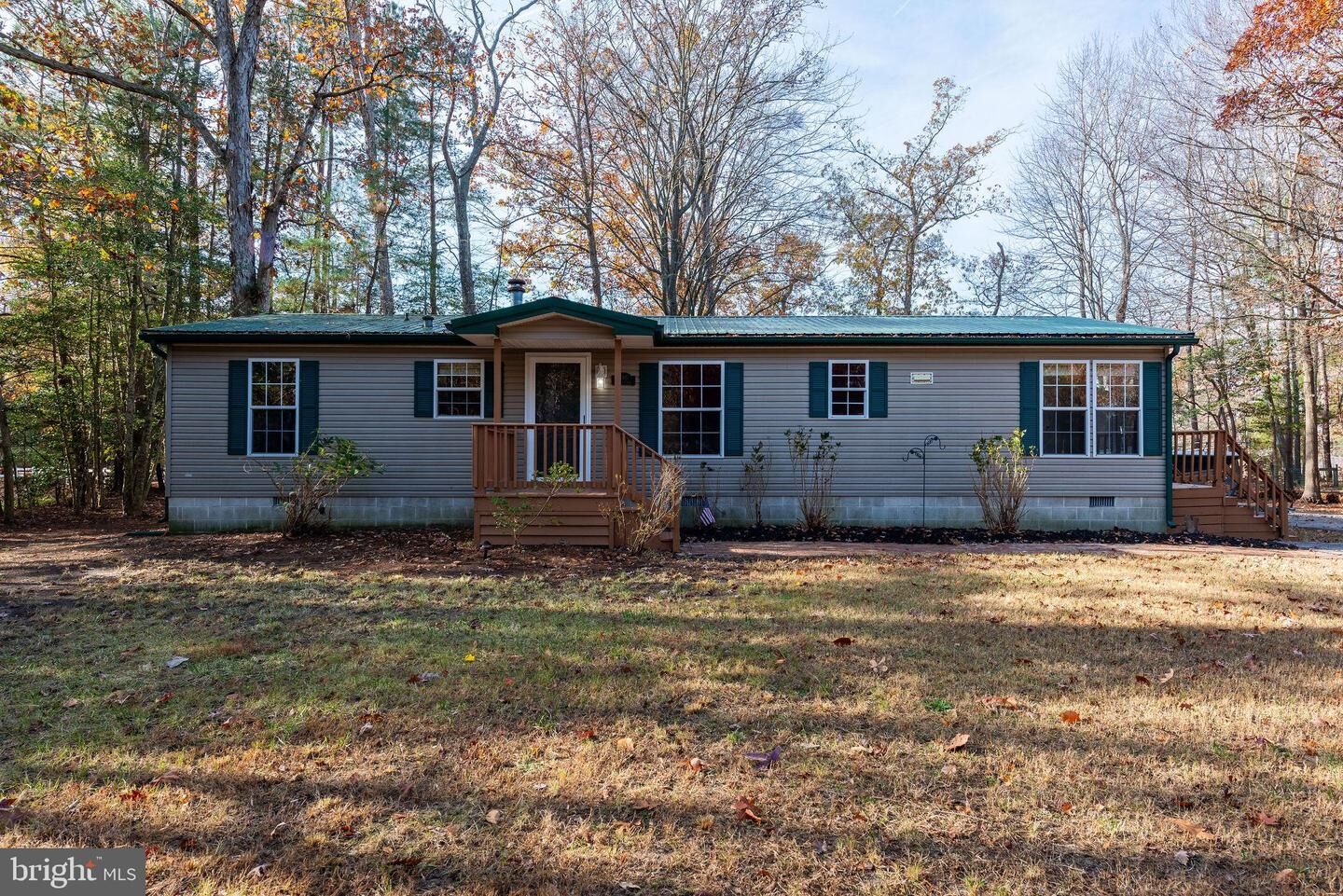 Property Photo:  27817 Crown Court  DE 19966 