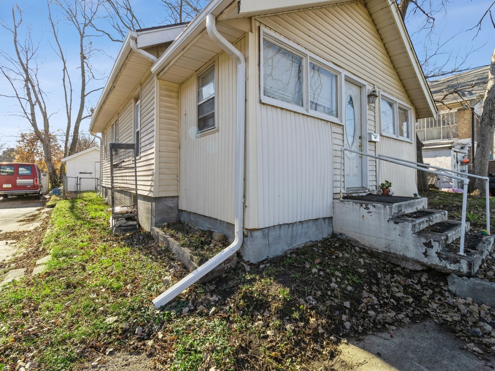 Property Photo:  1807 Maple Street  IA 50316 