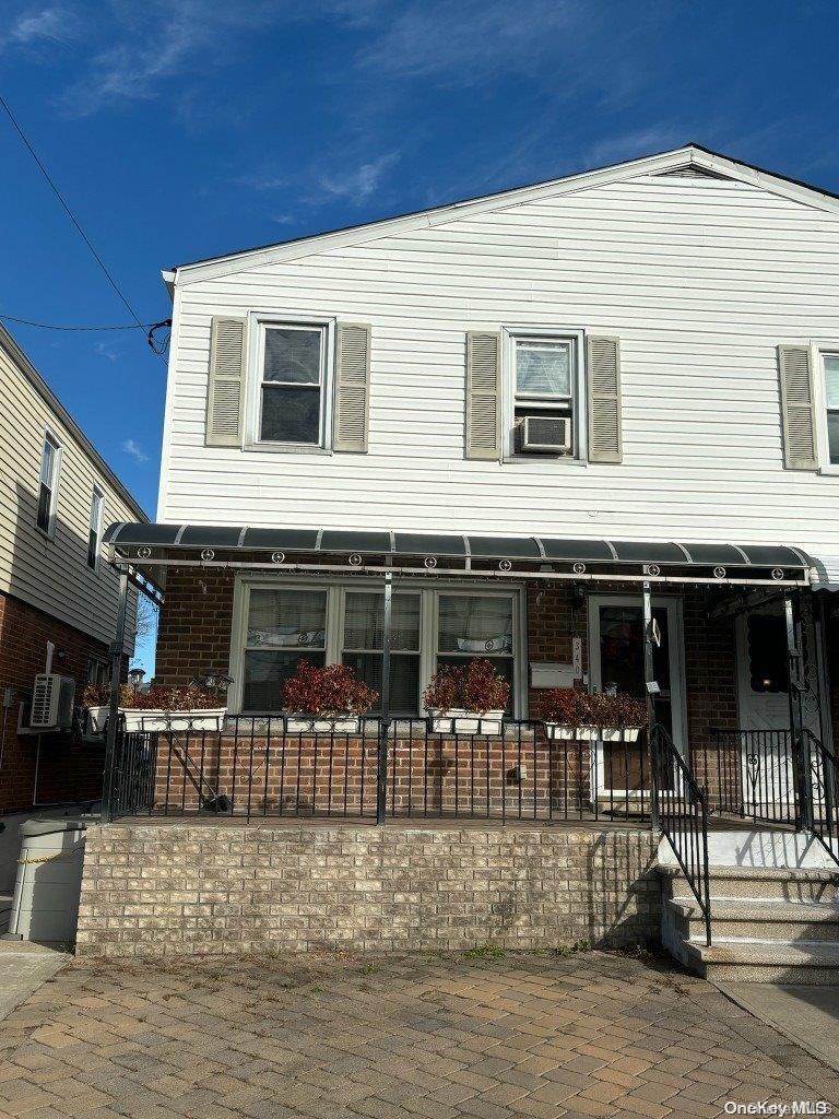 Property Photo:  340 Pennyfield Avenue  NY 10465 