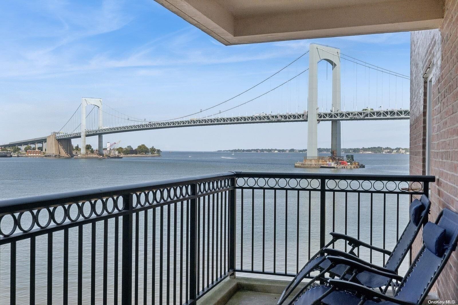 Property Photo:  162-41 Powells Cove Boulevard 2P  NY 11357 