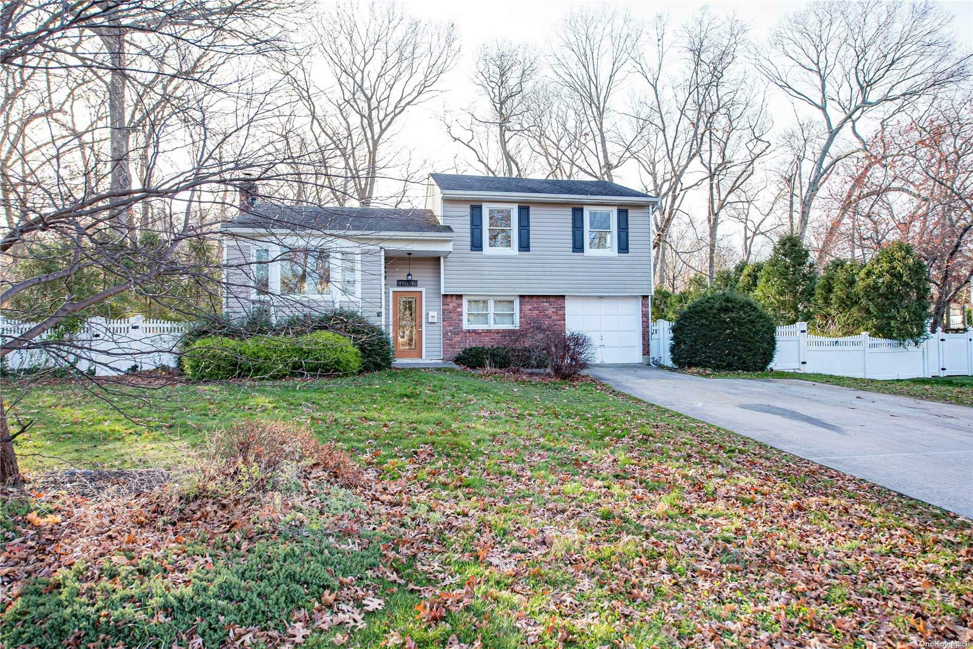 Property Photo:  208 Glenwood Lane  NY 11777 