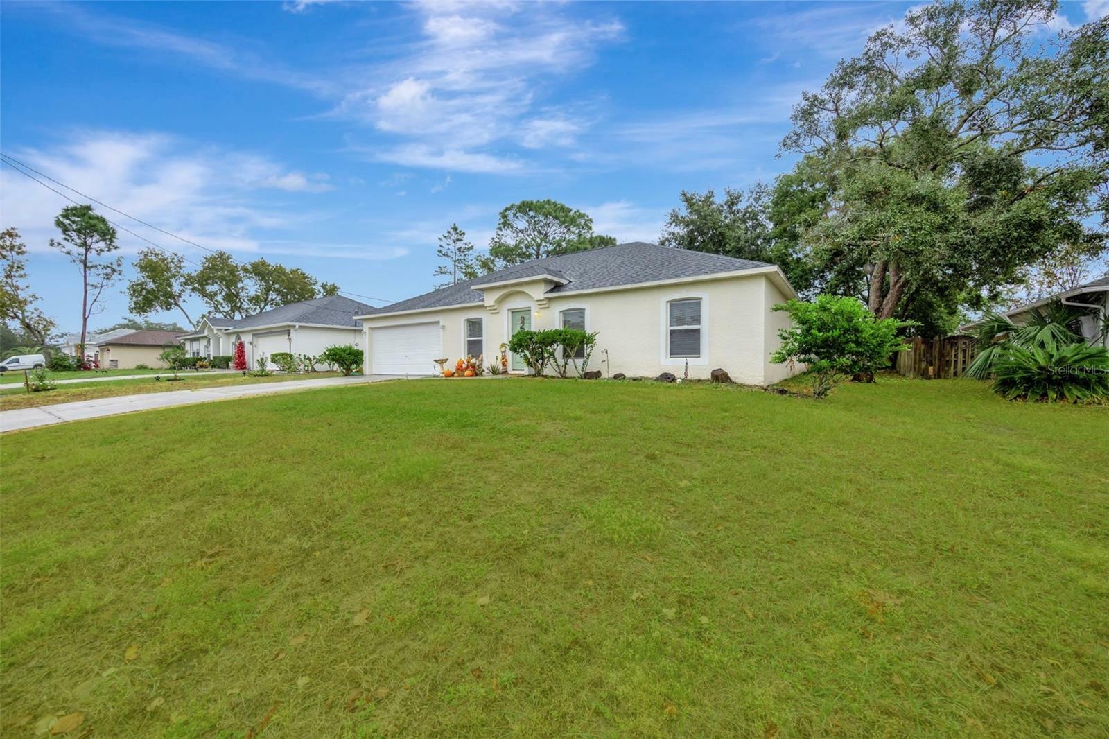 Property Photo:  2310 Holston Ave  FL 34608 