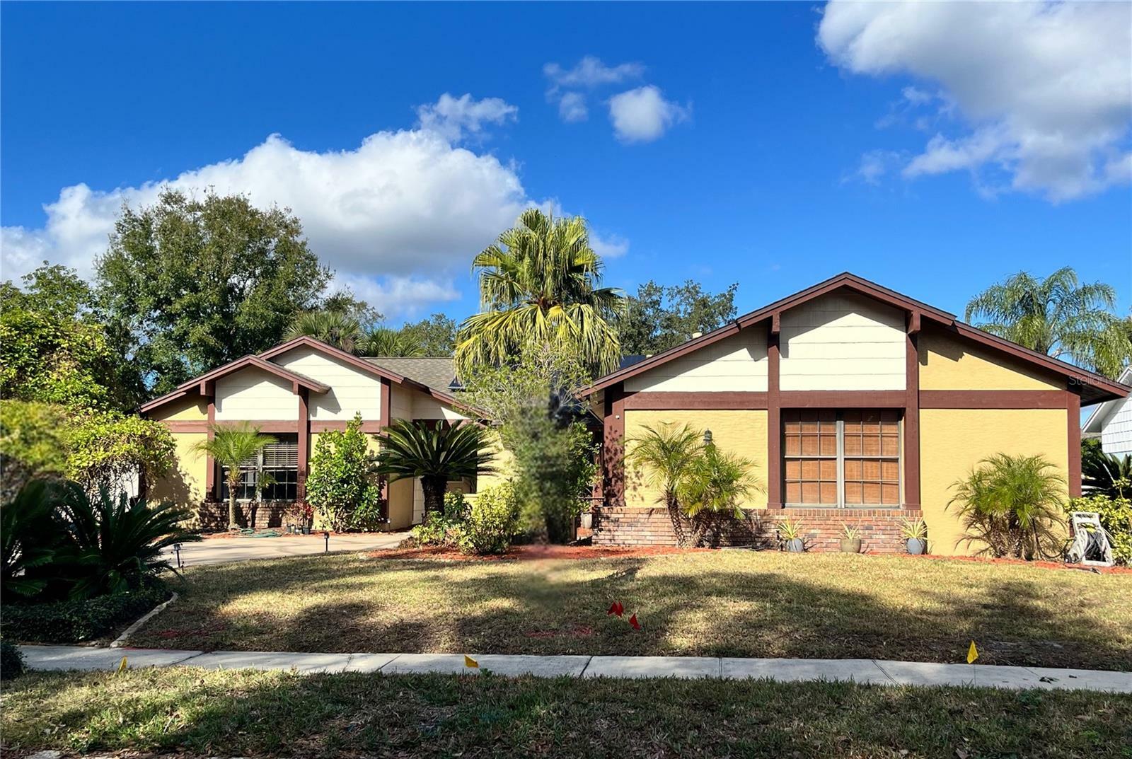 Property Photo:  872 Huckleberry Lane  FL 32708 