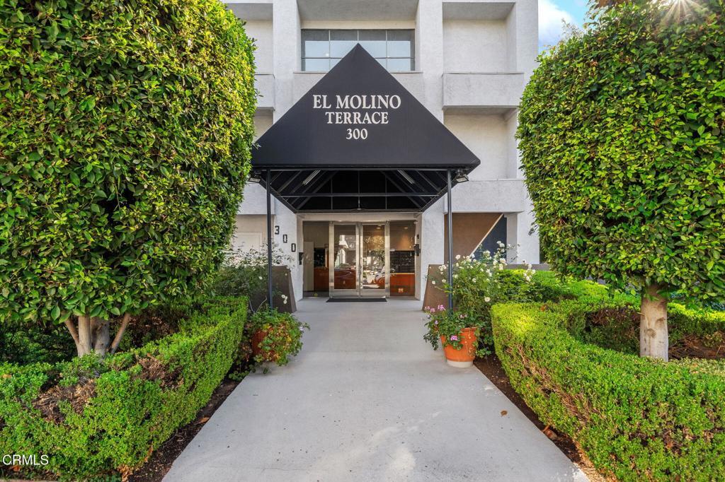 Property Photo: 300 N El Molino Avenue 125 CA 91101
