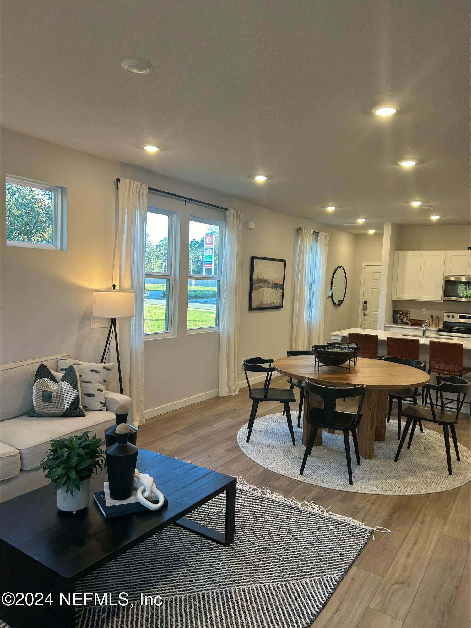Property Photo:  10673 Waterfield Rd Road 19  FL 32210 