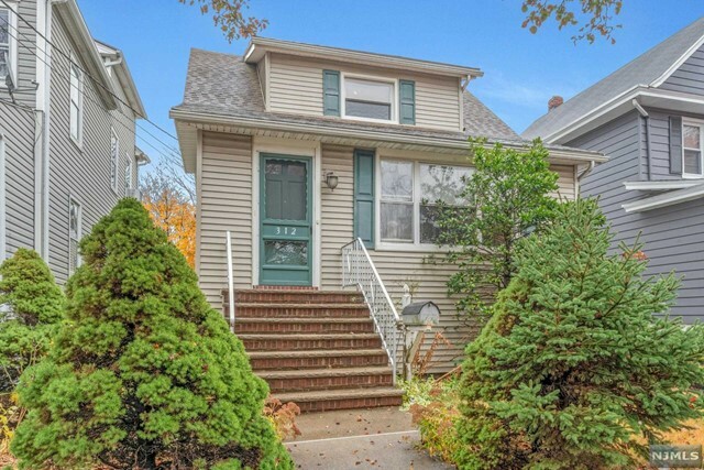 Property Photo:  312 Weart Avenue  NJ 07071 