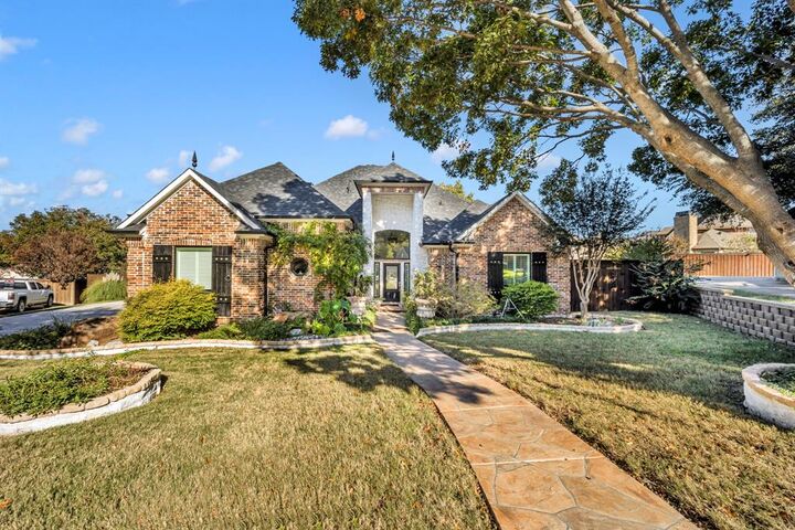 2405 Deer Run Court  Heath TX 75032 photo