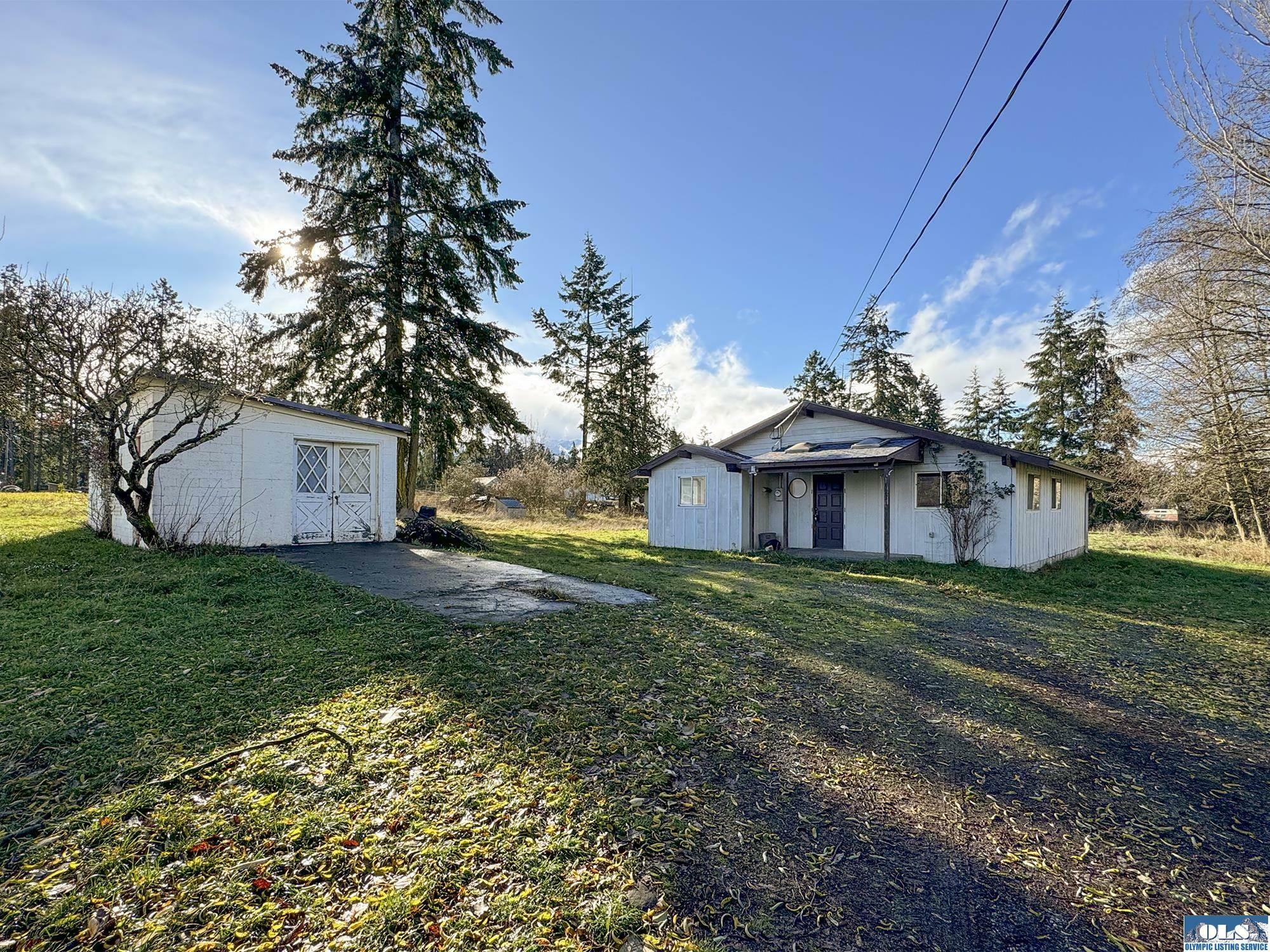 Property Photo:  1022 River Road  WA 98382 