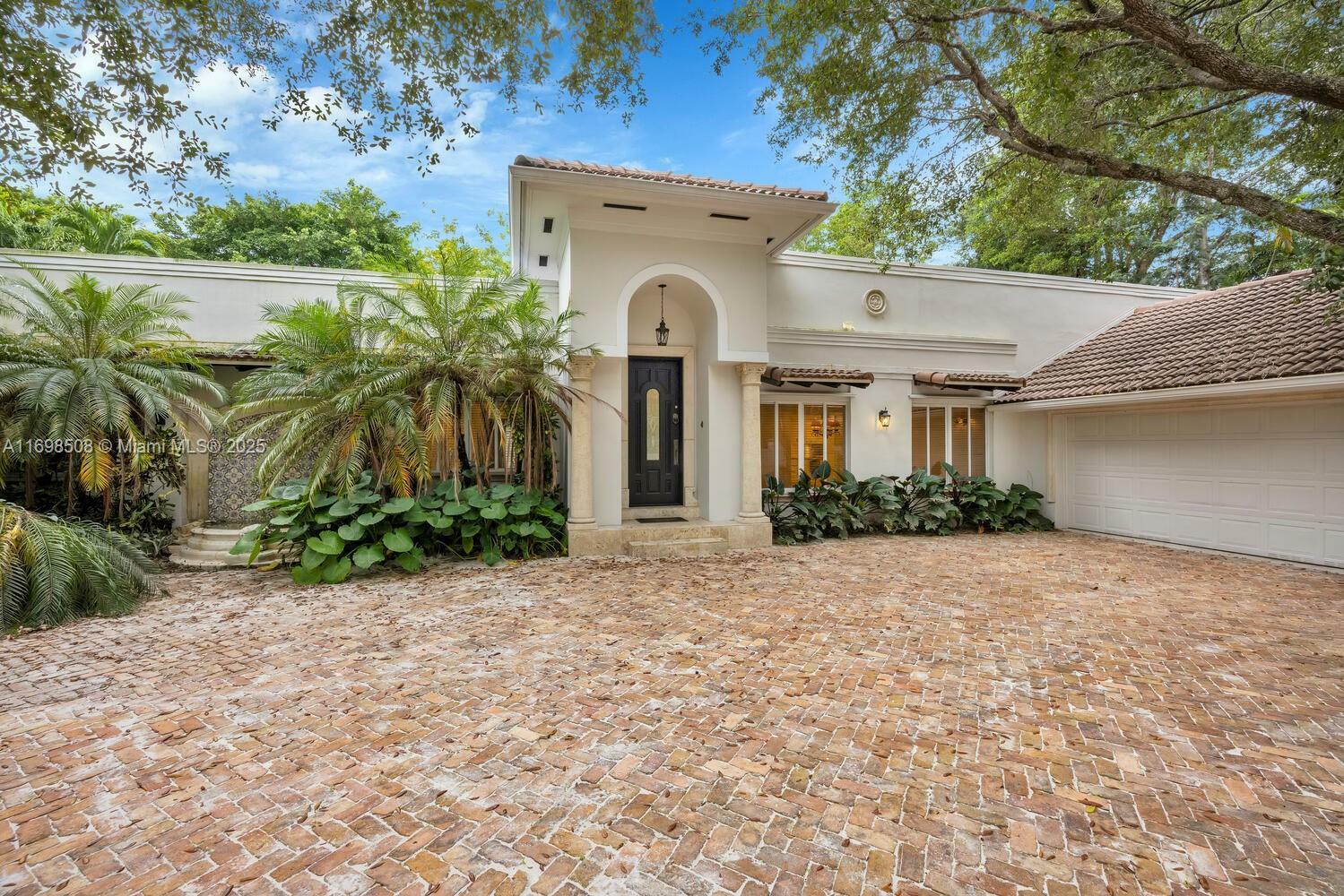 Property Photo:  6710 SW 99th Ter  FL 33156 