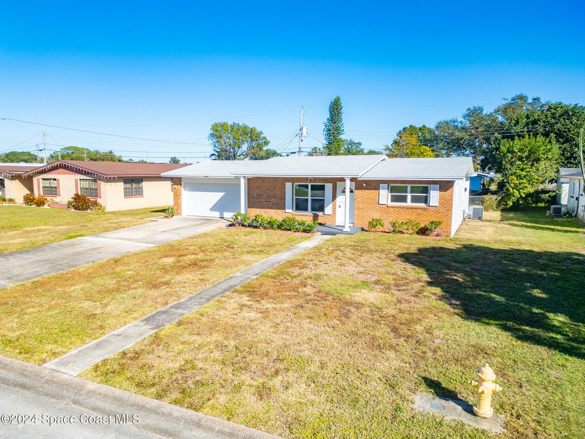 Property Photo:  4355 Carlysle Avenue  FL 32780 