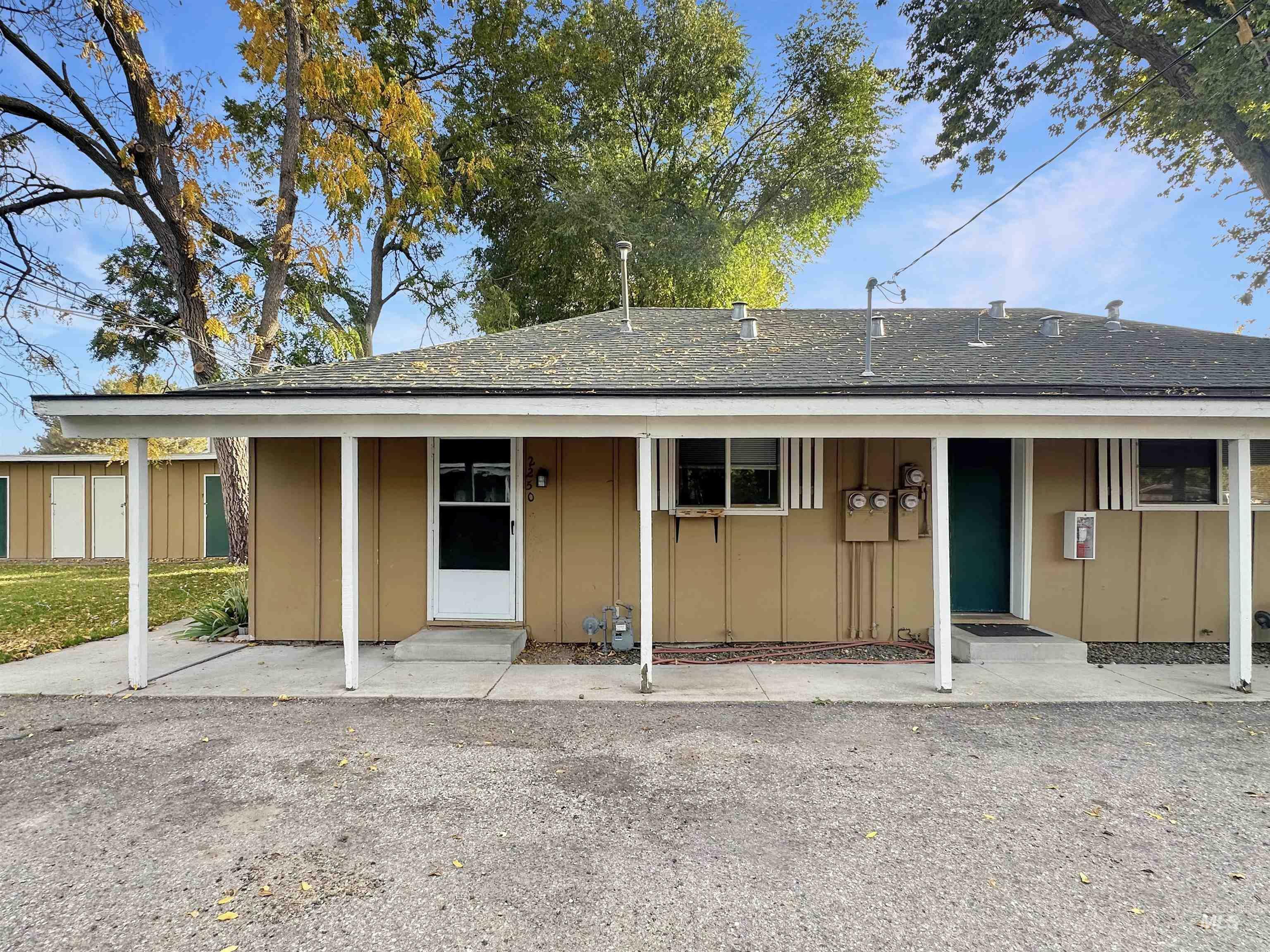 Property Photo: 2220 S Hervey ID 83705
