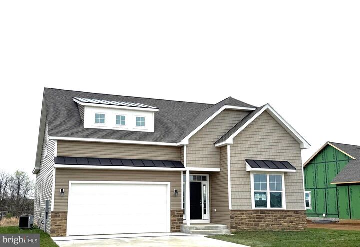 Property Photo: 168 Santiago Circle WV 25403